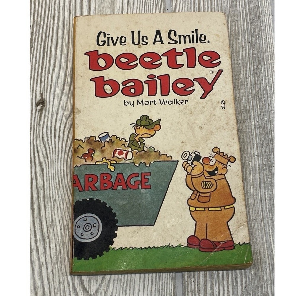 Vintage Beetle Bailey Give Us A Smile #19 Mort Walker Tempo Books 1979 Comic
